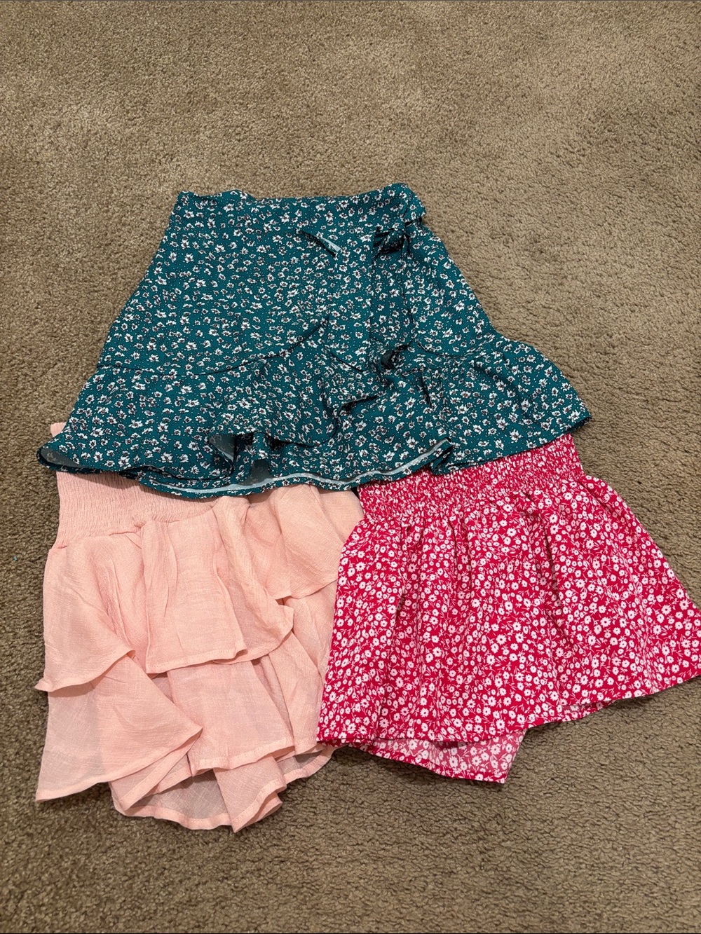 SHEIN Teal, Pink & Coral Floral Ruffle Mini Skirts 1 Skort short